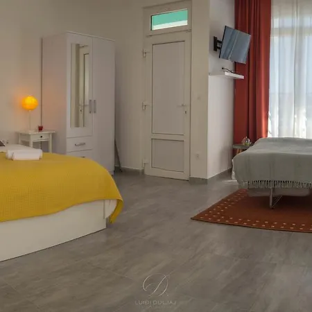 Sun Studio Apartment *